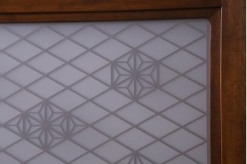 和製アンティーク　昭和期　上品な和の雰囲気漂う組子入り板戸(引き戸、建具)4枚セット