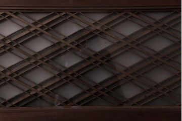 和製アンティーク　両面ガラス入り　三十菱紋　渋い色味が素敵な組子欄間(明り取り、ディスプレイ)