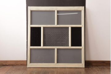 昭和初期　当店オリジナルガラス　優しげな雰囲気漂う色ガラス入りペイント建具(窓、明かり取り、はめ殺し)