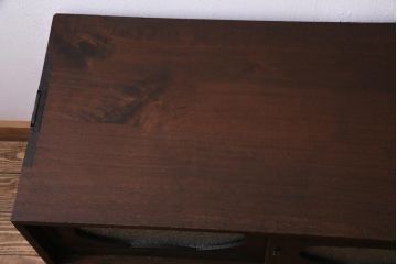 レトロ家具　鉄脚付リメイク　隠し付き　昭和レトロな雰囲気漂うローボード(テレビ台、戸棚)