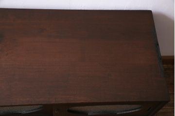 レトロ家具　鉄脚付リメイク　隠し付き　昭和レトロな雰囲気漂うローボード(テレビ台、戸棚)