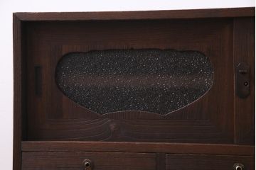 レトロ家具　鉄脚付リメイク　隠し付き　昭和レトロな雰囲気漂うローボード(テレビ台、戸棚)