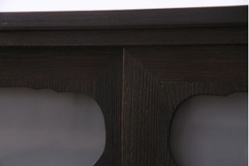 リメイク家具　すりガラス入り　深みのある木肌が渋さ漂う鉄脚ローボード(リビングボード、収納棚、テレビボード)