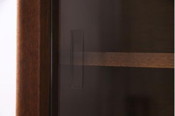 ヴィンテージ家具　イギリスビンテージ　HERBERT E. GIBBS(ハーバート・E・ギブス)　チーク材　洗練された佇まいが魅力的なキャビネット(本箱、ブックケース、収納棚)