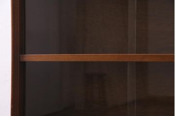 ヴィンテージ家具　イギリスビンテージ　HERBERT E. GIBBS(ハーバート・E・ギブス)　チーク材　洗練された佇まいが魅力的なキャビネット(本箱、ブックケース、収納棚)