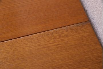 ヴィンテージ家具　北欧ビンテージ　オーク材　スタイリッシュなオーバル型のバタフライテーブル(ゲートレッグテーブル、エクステンションテーブル)