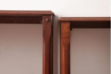 ヴィンテージ家具　北欧ビンテージ　大胆なデザインが魅力的なタイルトップのネストテーブル(サイドテーブル、カフェテーブル)