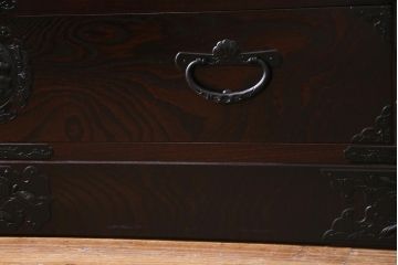 中古　岩谷堂箪笥　みちのく8号　深い色合いが魅力的なワードローブ(洋服タンス)