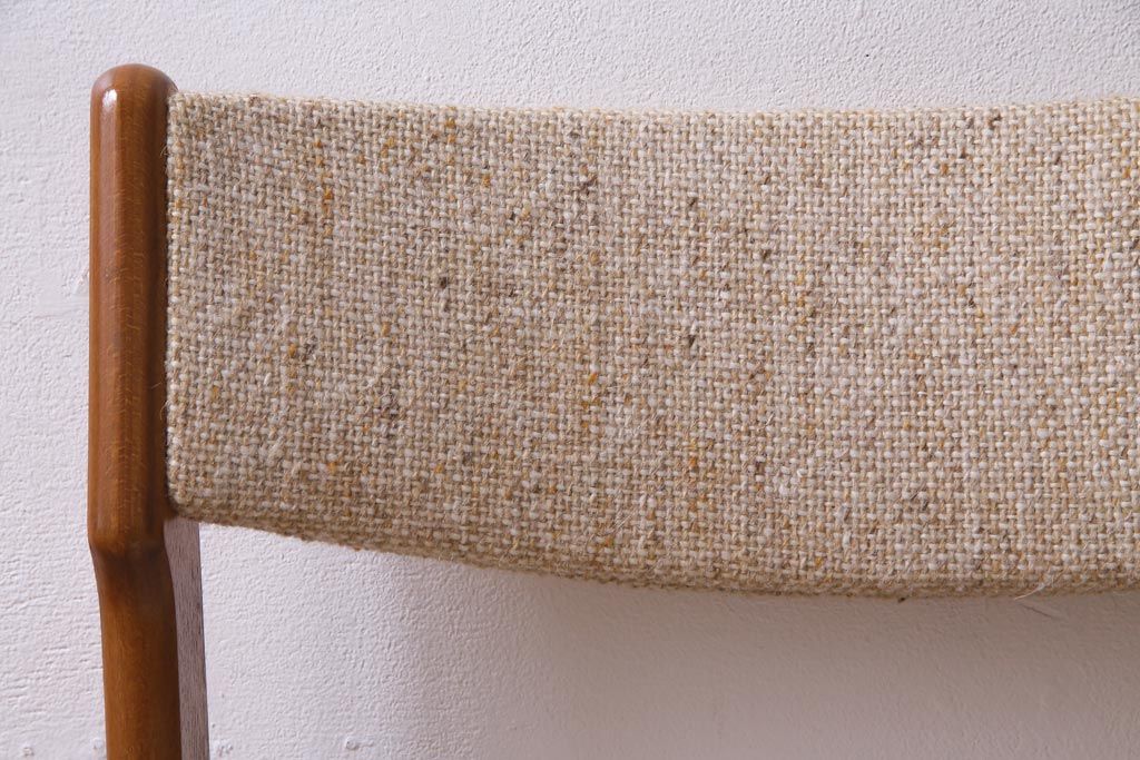 ヴィンテージ家具　デンマーク　チーク材　スタイリッシュなデザインが素敵なビンテージチェア(椅子)(2)