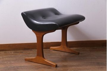 ヴィンテージ家具　イギリスビンテージ　AUSTINSUITE　激レア!　チーク材　スタイリッシュなオットマン(スツール)