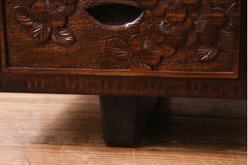 中古美品　伝統工芸軽井沢彫り　重厚感漂うドレッサー(化粧台、鏡台)