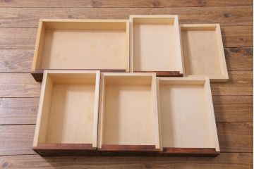 中古美品　伝統工芸軽井沢彫り　重厚感漂うドレッサー(化粧台、鏡台)