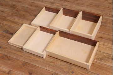 中古美品　伝統工芸軽井沢彫り　重厚感漂うドレッサー(化粧台、鏡台)