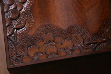 中古美品　伝統工芸軽井沢彫り　重厚感漂うドレッサー(化粧台、鏡台)