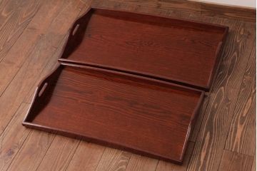 和製アンティーク　上手物　栗材　漆塗り　上品な風合いの木製盆(トレー)2枚セット