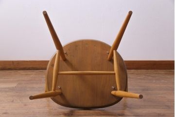 ヴィンテージ家具　イギリスビンテージ　ERCOL(アーコール)　座り心地のよいスタイリッシュなスモーカーズチェア(ダイニングチェア、アームチェア)