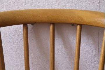 ヴィンテージ家具　イギリスビンテージ　ERCOL(アーコール)　座り心地のよいスタイリッシュなスモーカーズチェア(ダイニングチェア、アームチェア)