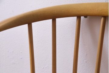 ヴィンテージ家具　イギリスビンテージ　ERCOL(アーコール)　座り心地のよいスタイリッシュなスモーカーズチェア(ダイニングチェア、アームチェア)