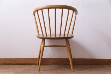 ヴィンテージ家具　イギリスビンテージ　ERCOL(アーコール)　座り心地のよいスタイリッシュなスモーカーズチェア(ダイニングチェア、アームチェア)