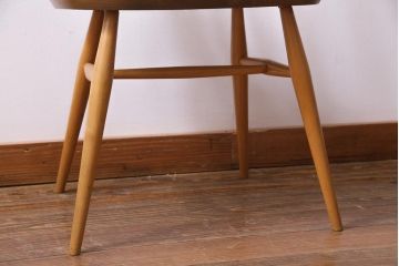 ヴィンテージ家具　イギリスビンテージ　ERCOL(アーコール)　座り心地のよいスタイリッシュなスモーカーズチェア(ダイニングチェア、アームチェア)(1)