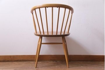 ヴィンテージ家具　イギリスビンテージ　ERCOL(アーコール)　座り心地のよいスタイリッシュなスモーカーズチェア(ダイニングチェア、アームチェア)(1)