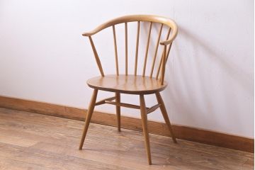 ヴィンテージ家具　イギリスビンテージ　ERCOL(アーコール)　座り心地のよいスタイリッシュなスモーカーズチェア(ダイニングチェア、アームチェア)(2)
