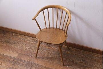 ヴィンテージ家具　イギリスビンテージ　ERCOL(アーコール)　座り心地のよいスタイリッシュなスモーカーズチェア(ダイニングチェア、アームチェア)(2)