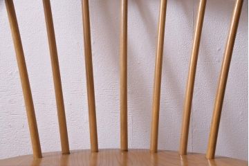 ヴィンテージ家具　イギリスビンテージ　ERCOL(アーコール)　座り心地のよいスタイリッシュなスモーカーズチェア(ダイニングチェア、アームチェア)(2)