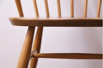 ヴィンテージ家具　イギリスビンテージ　ERCOL(アーコール)　座り心地のよいスタイリッシュなスモーカーズチェア(ダイニングチェア、アームチェア)(2)
