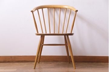 ヴィンテージ家具　イギリスビンテージ　ERCOL(アーコール)　座り心地のよいスタイリッシュなスモーカーズチェア(ダイニングチェア、アームチェア)(3)