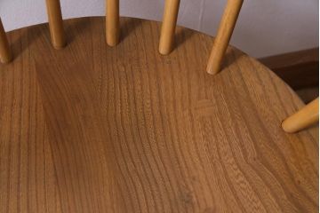 ヴィンテージ家具　イギリスビンテージ　ERCOL(アーコール)　洗練されたデザインが格好いいスモーカーズチェア(ダイニングチェア、アームチェア)