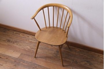 ヴィンテージ家具　イギリスビンテージ　ERCOL(アーコール)　洗練されたデザインが格好いいスモーカーズチェア(ダイニングチェア、アームチェア)(1)