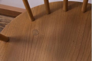 ヴィンテージ家具　イギリスビンテージ　ERCOL(アーコール)　洗練されたデザインが格好いいスモーカーズチェア(ダイニングチェア、アームチェア)(1)