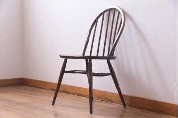 ヴィンテージ家具　イギリスビンテージ　ERCOL(アーコール)　落ちついた色味のウィンザーチェア(ワークチェア、椅子、ウインザーチェア)(2)