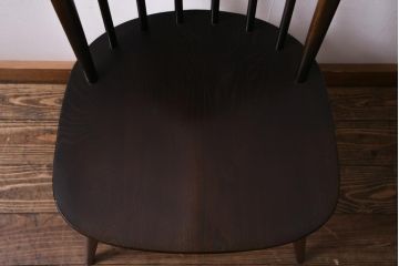 ヴィンテージ家具　イギリスビンテージ　ERCOL(アーコール)　落ちついた色味のウィンザーチェア(ワークチェア、椅子、ウインザーチェア)(2)