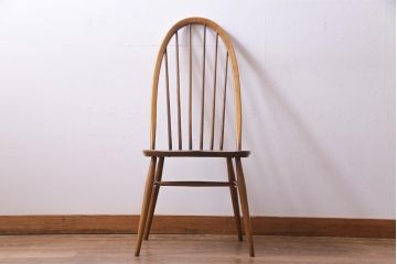 ヴィンテージ家具　イギリスビンテージ　ERCOL(アーコール)　美しく丈夫な作りが魅力的なクエーカーチェア(椅子)