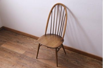 ヴィンテージ家具　イギリスビンテージ　ERCOL(アーコール)　美しく丈夫な作りが魅力的なクエーカーチェア(椅子)(1)