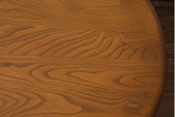 ヴィンテージ家具　イギリスビンテージ　ERCOL(アーコール)　明るい色味のコーヒーテーブル(ラウンドテーブル)