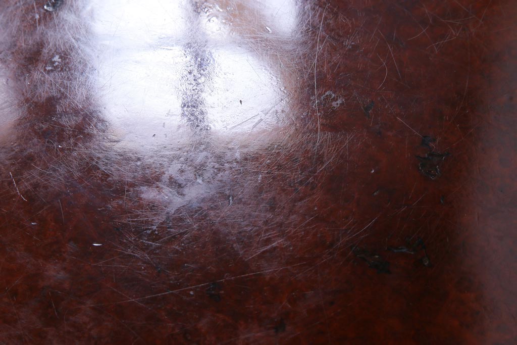 アンティーク家具　昭和中期　カリン材(花梨材)　鳥眼杢　縁の木肌が迫力を放つ座卓(ローテーブル)