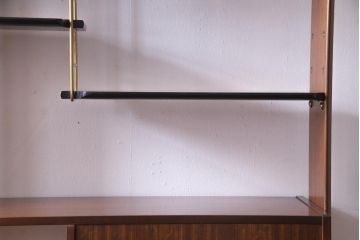 ヴィンテージ家具　イギリスビンテージ　G-PLAN(ジープラン)　TOLA&BLACK　黒と木の色合いが格好良いルームディバイダー(飾り棚、間仕切り)