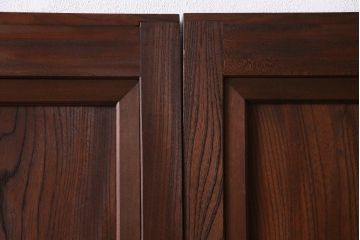 和製アンティーク　激レア!　ケヤキ材　重厚感と繊細な技が楽しめる組子入り板戸(引き戸、ガラス帯戸、建具)4枚セット