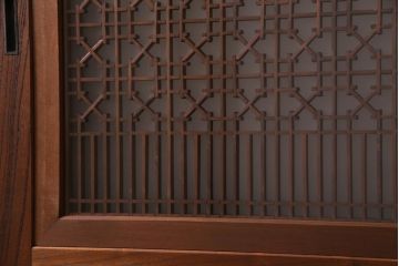 和製アンティーク　激レア!　ケヤキ材　重厚感と繊細な技が楽しめる組子入り板戸(引き戸、ガラス帯戸、建具)4枚セット