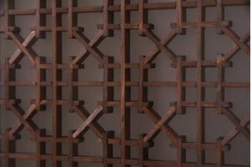 和製アンティーク　激レア!　ケヤキ材　重厚感と繊細な技が楽しめる組子入り板戸(引き戸、ガラス帯戸、建具)4枚セット