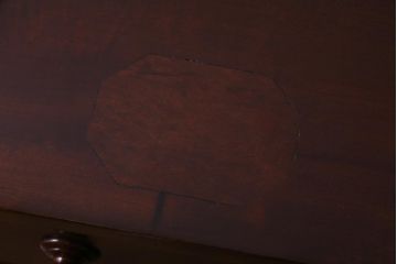 アンティーク家具　ヨーロッパアンティーク　ヴィクトリアン　マホガニー材　シンプルで上品なチェスト(引き出し、タンス)