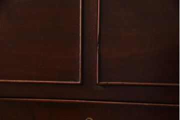 アンティーク家具　ヨーロッパアンティーク　ヴィクトリアン　マホガニー材　シンプルで上品なチェスト(引き出し、タンス)