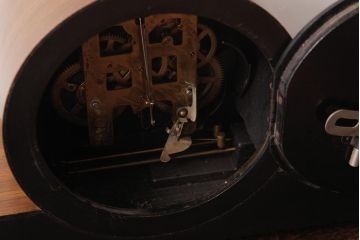 アンティーク雑貨　昭和中期　AICHI(愛知時計電機)　ゼンマイ式　30DAY　大人な雰囲気が格好いい置時計(振り子時計)