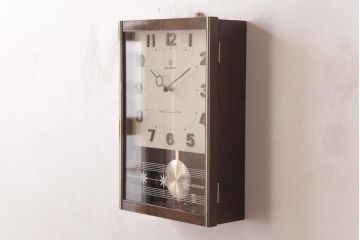 アンティーク雑貨　愛知時計電機(アイチ、AICHI)　電池式　大きな文字盤が可愛らしい柱時計(掛け時計、振り子時計)