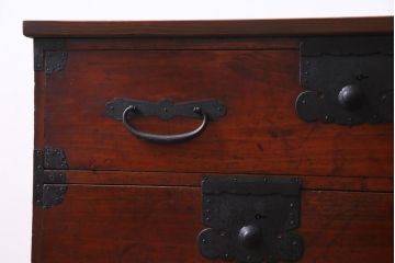 アンティーク家具　和製アンティーク　鉄脚付リメイク　ヒノキ材　味わい深い箪笥リビングボード(アンティークチェスト、和タンス、ローボード)