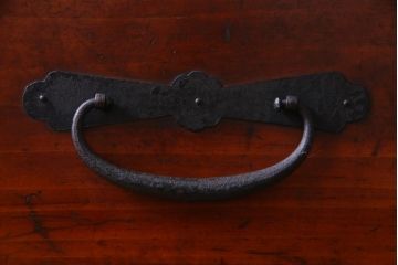 アンティーク家具　和製アンティーク　鉄脚付リメイク　ヒノキ材　味わい深い箪笥リビングボード(アンティークチェスト、和タンス、ローボード)