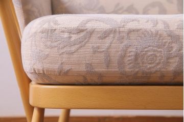 中古　イギリス　ERCOL(アーコール)　エバーグリーン　1人掛けイージーチェア(アームチェア、ソファ)(定価約29万円)(1)